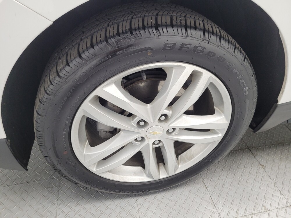 2020 Chevrolet Equinox in Las Vegas, NV 89102 - 18090438 31