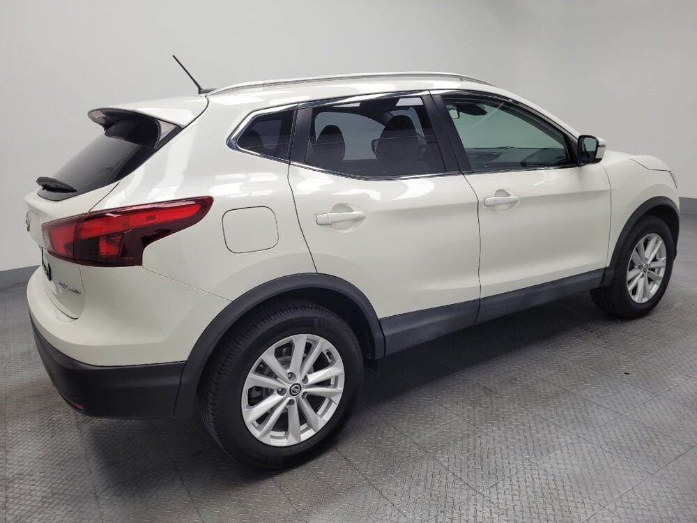 2019 Nissan Rogue Sport in Las Vegas, NV 89104 - 18090440 10