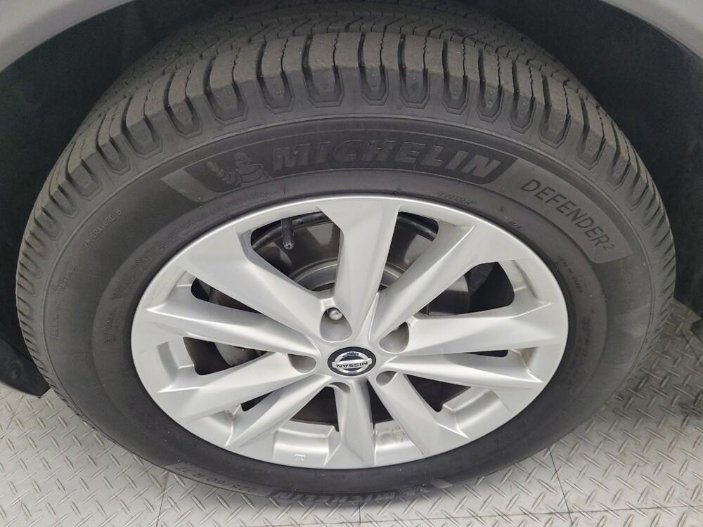 2019 Nissan Rogue Sport in Las Vegas, NV 89104 - 18090440 31