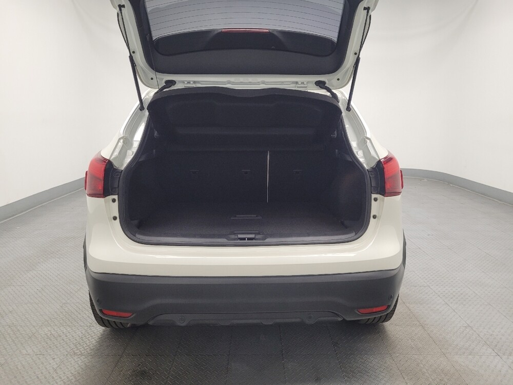 2019 Nissan Rogue Sport in Las Vegas, NV 89104 - 18090440 29