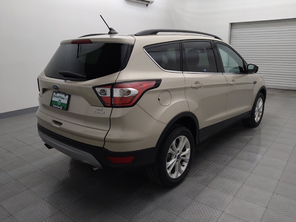 2018 Ford Escape in Houston, TX 77074 - 18090444 9