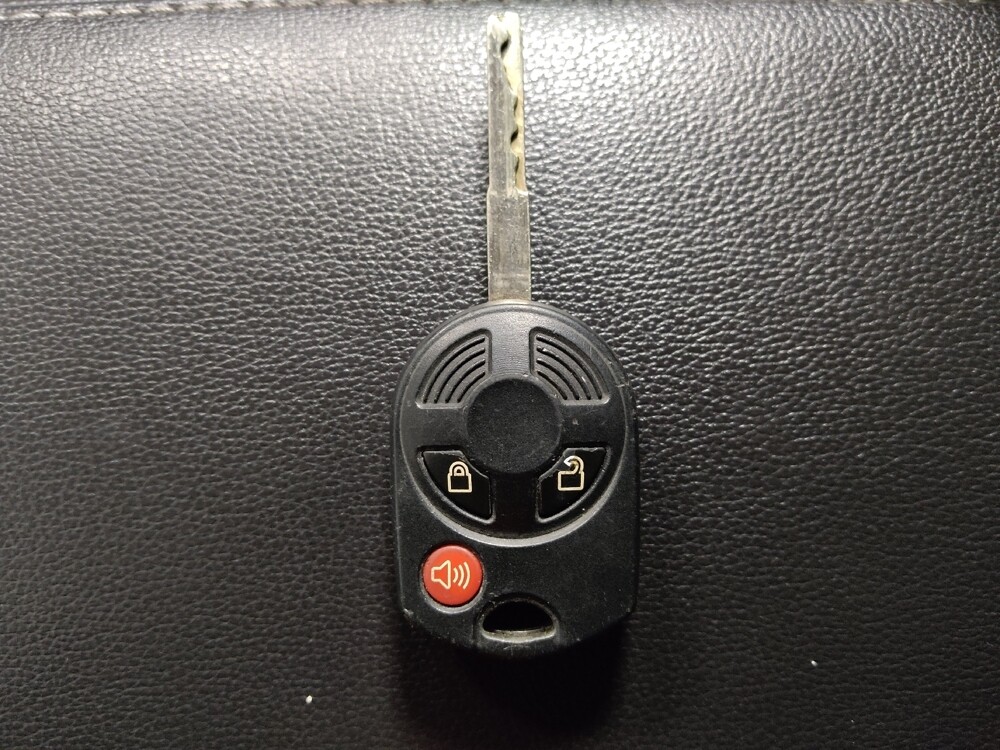 2018 Ford Escape in Houston, TX 77074 - 18090444 32