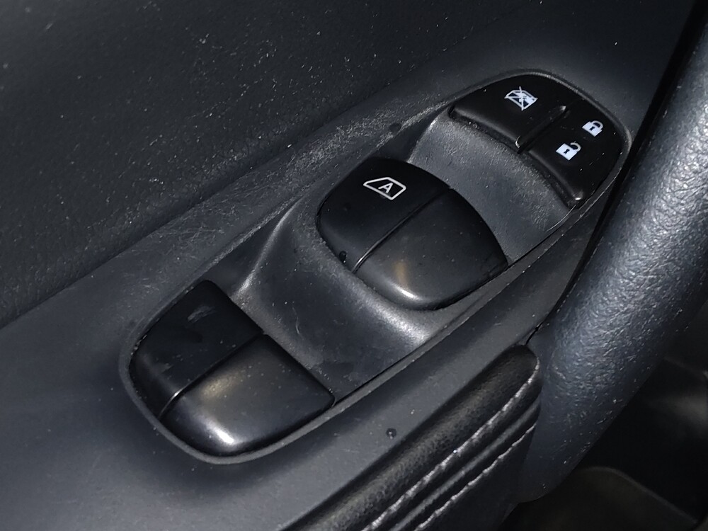 2019 Nissan Rogue in Pensacola, FL 32505 - 18090449 27