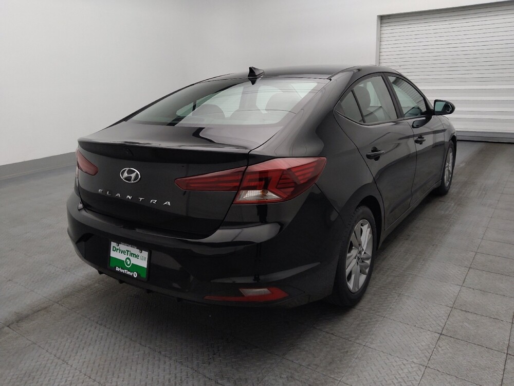 2019 Hyundai Elantra in Savannah, GA 31419 - 18090451 9