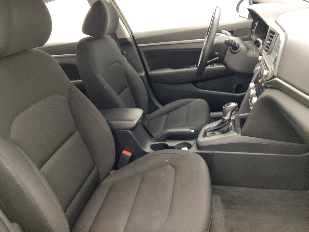 2019 Hyundai Elantra in Savannah, GA 31419 - 18090451 21