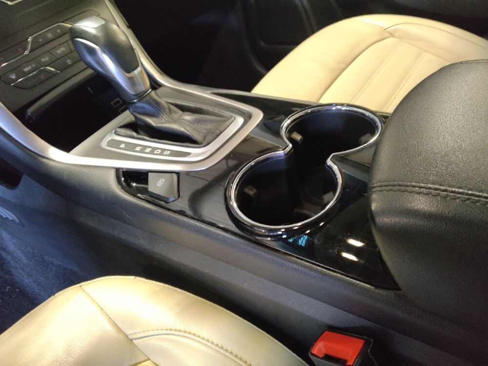 2017 Ford Edge in Jacksonville, FL 32225 - 18090452 26