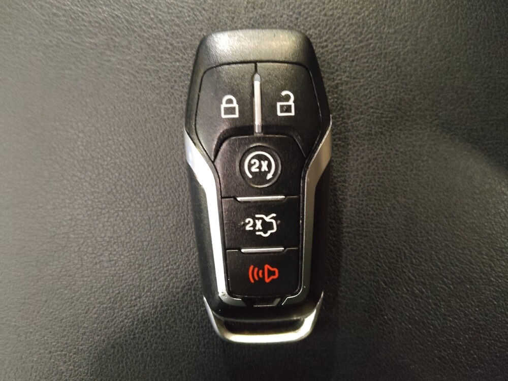 2017 Ford Edge in Jacksonville, FL 32225 - 18090452 32