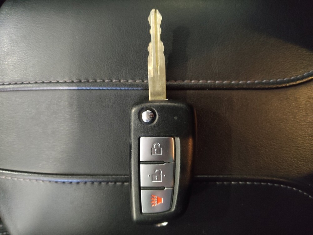 2017 Nissan Rogue in Charleston, SC 29414 - 18090455 32