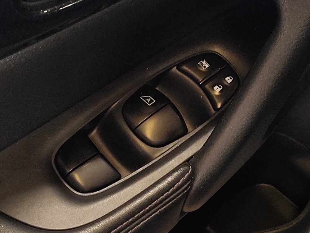 2020 Nissan Rogue in Jacksonville, FL 32210 - 18090456 27