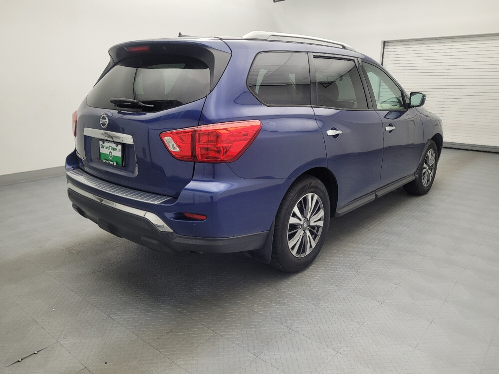 2017 Nissan Pathfinder in Charleston, SC 29414 - 18090461 9