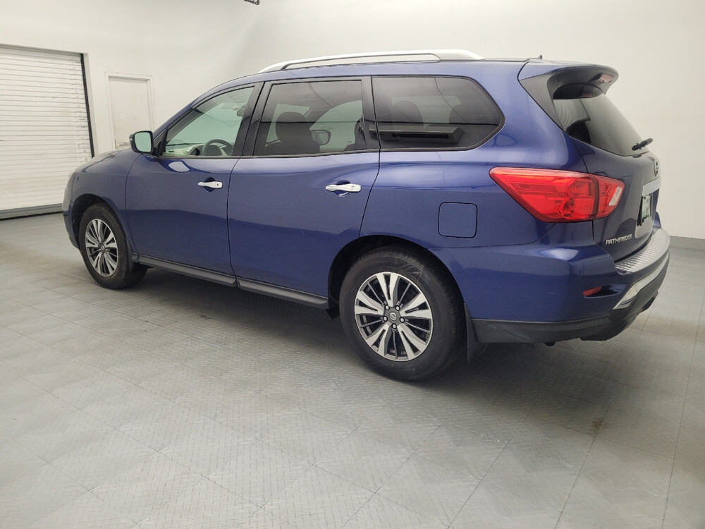 2017 Nissan Pathfinder in Charleston, SC 29414 - 18090461 3
