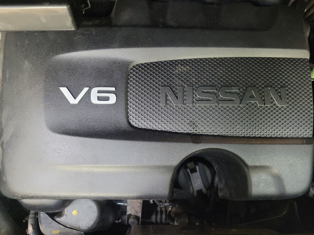 2017 Nissan Pathfinder in Charleston, SC 29414 - 18090461 30