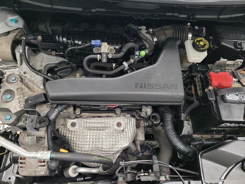 2018 Nissan Rogue in Madison, TN 37115 - 18090466 30