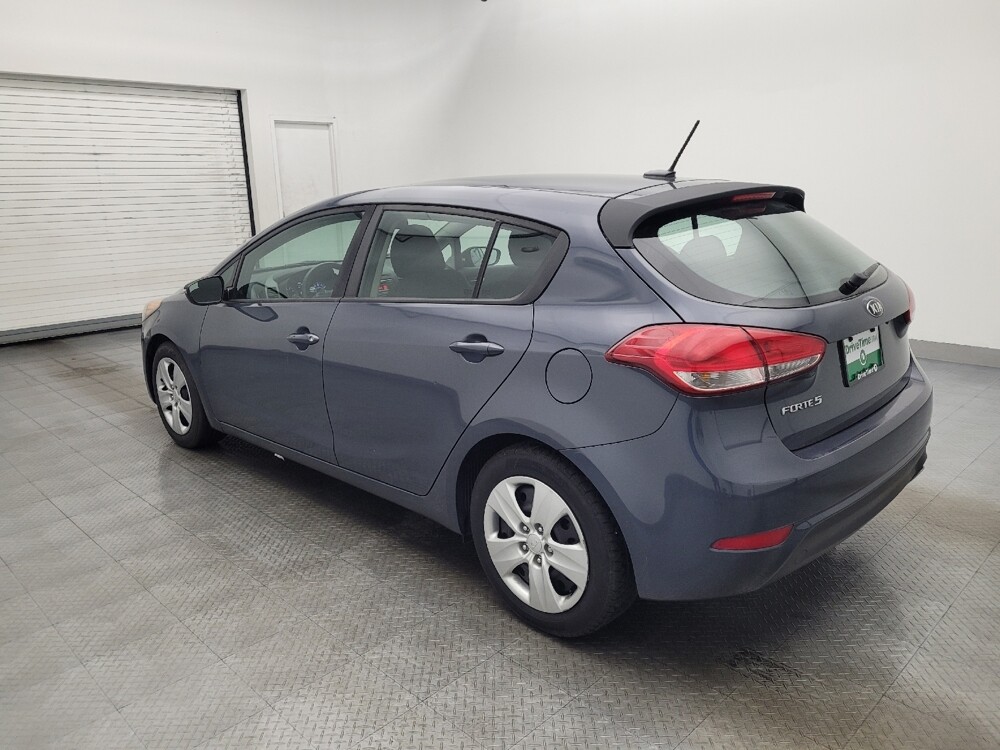 2016 Kia Forte in Wilmington, NC 28405 - 18090471 3