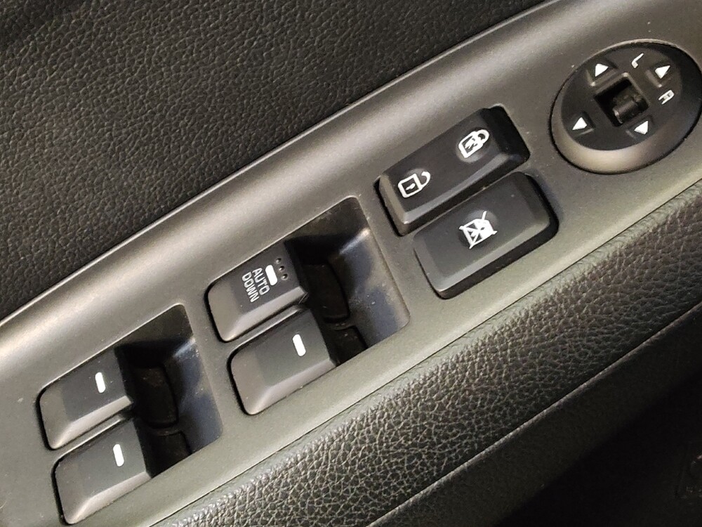 2016 Kia Forte in Wilmington, NC 28405 - 18090471 27