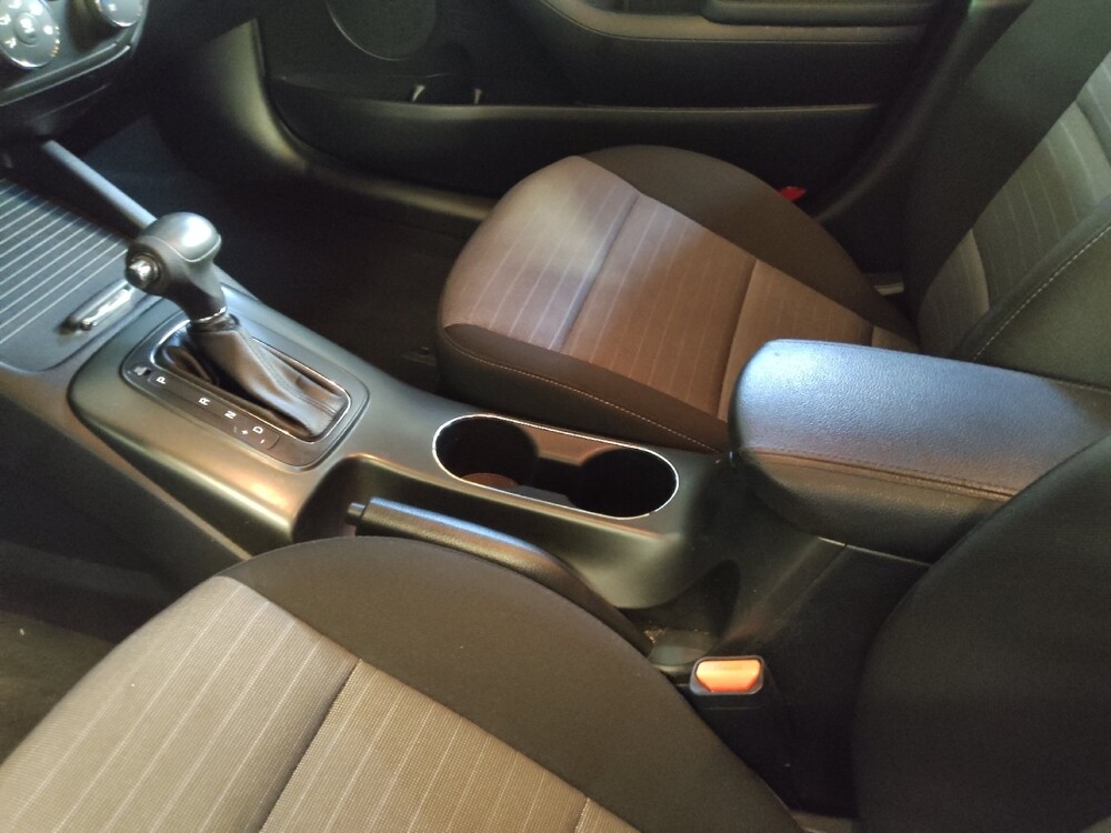 2016 Kia Forte in Wilmington, NC 28405 - 18090471 26