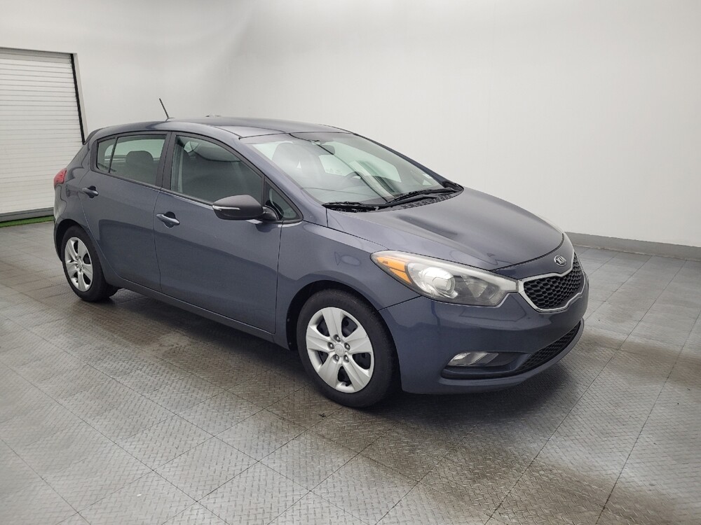 2016 Kia Forte in Wilmington, NC 28405 - 18090471 11