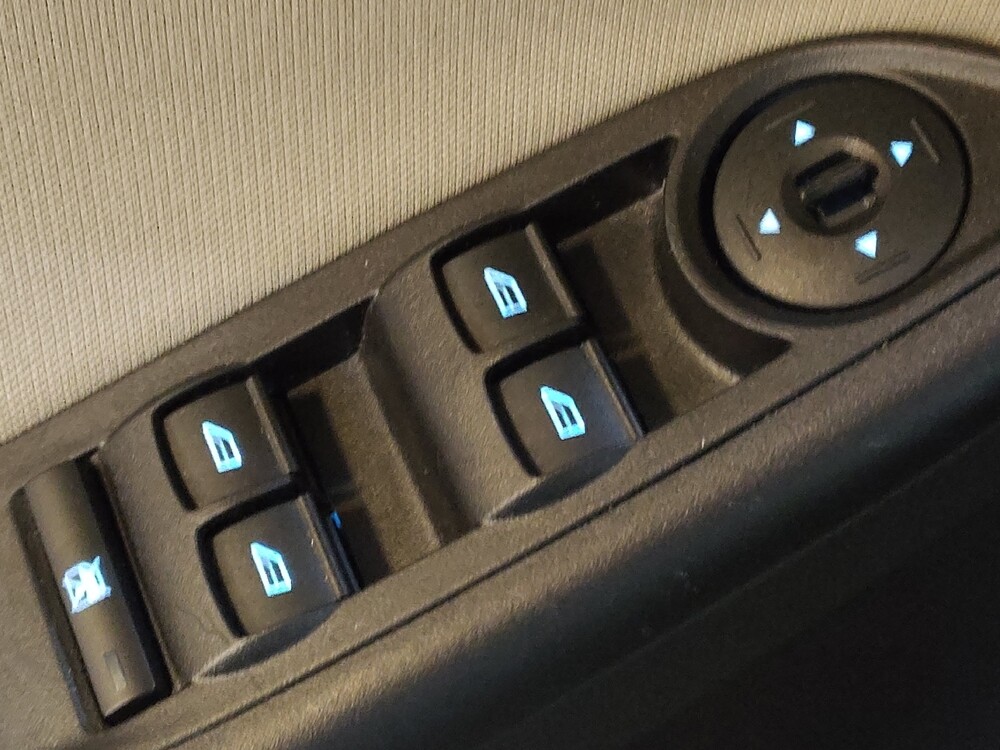 2016 Ford Focus in Greensboro, NC 27407 - 18090474 27