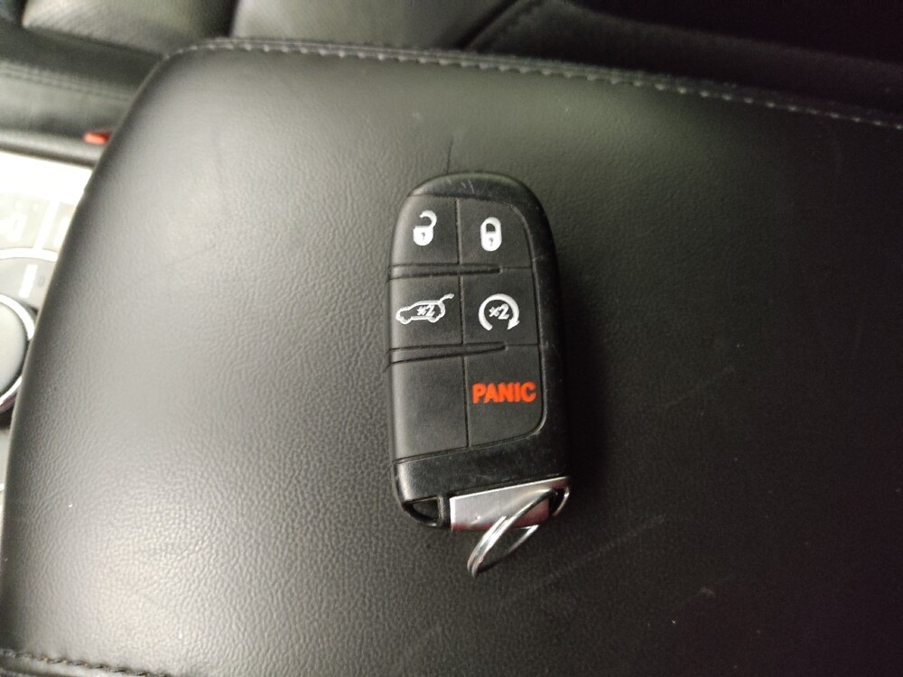 2020 Jeep Grand Cherokee in Denver, CO 80012 - 18090479 32