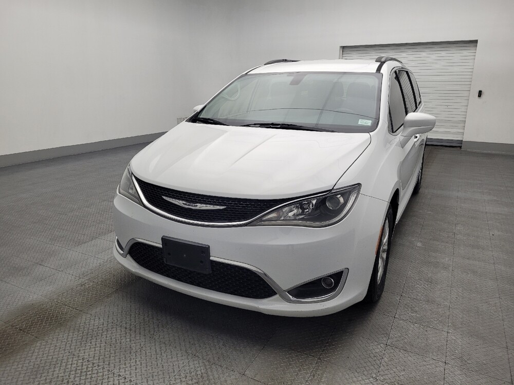 2017 Chrysler Pacifica in Lauderdale Lakes, FL 33313 - 18090481 15