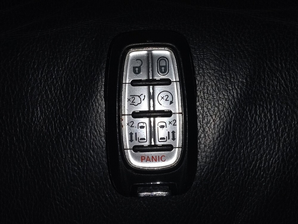 2017 Chrysler Pacifica in Lauderdale Lakes, FL 33313 - 18090481 32