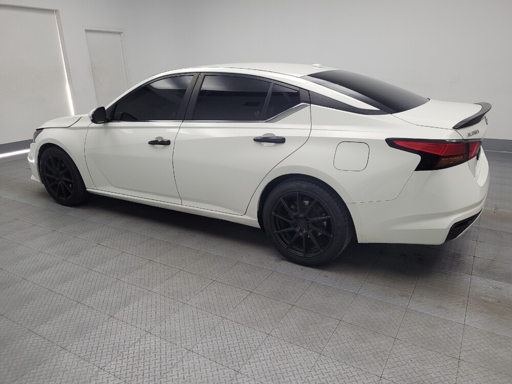 2020 Nissan Altima in Huntsville, AL 35816 - 18090482 3