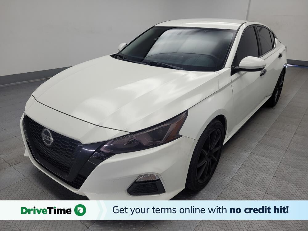 2020 Nissan Altima in Huntsville, AL 35816 - 18090482