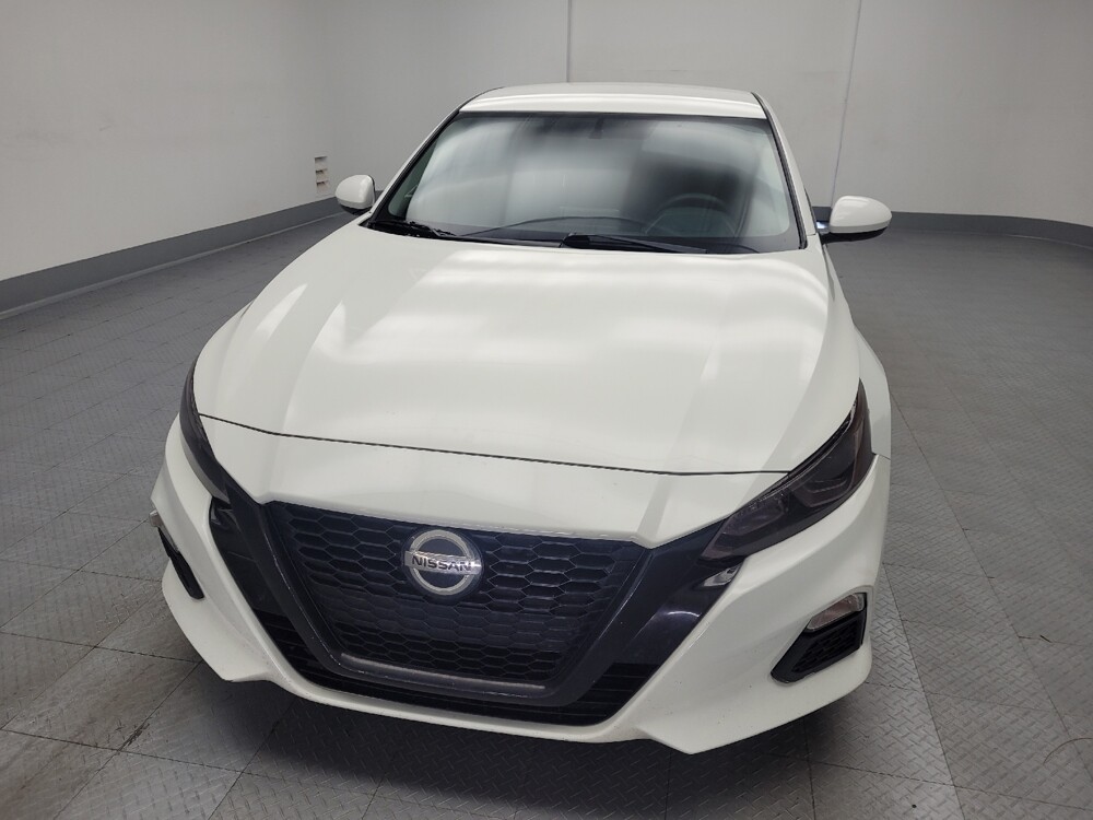 2020 Nissan Altima in Huntsville, AL 35816 - 18090482 15