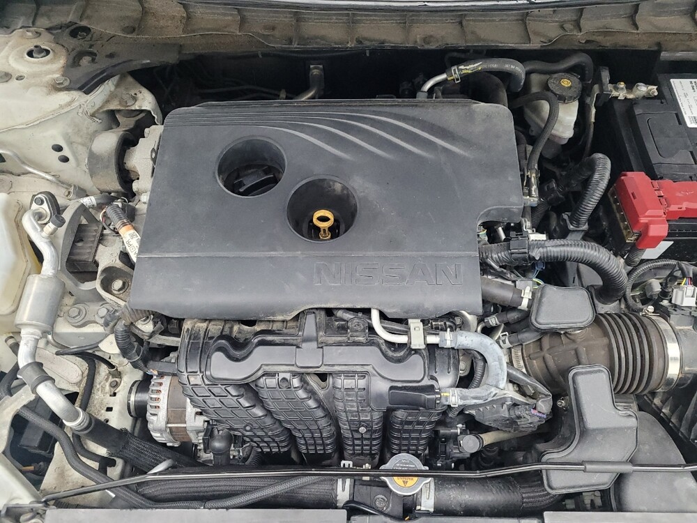 2020 Nissan Altima in Huntsville, AL 35816 - 18090482 30