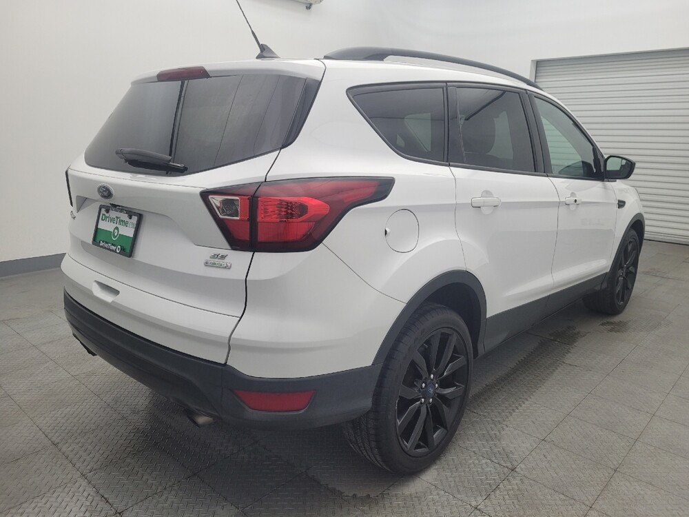 2019 Ford Escape in Houston, TX 77034 - 18090485 9