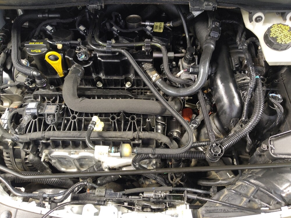 2019 Ford Escape in Houston, TX 77034 - 18090485 30