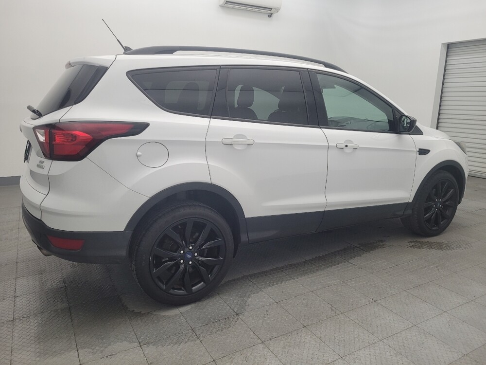 2019 Ford Escape in Houston, TX 77034 - 18090485 10