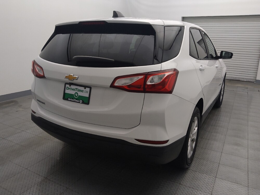 2020 Chevrolet Equinox in Houston, TX 77074 - 18090490 7