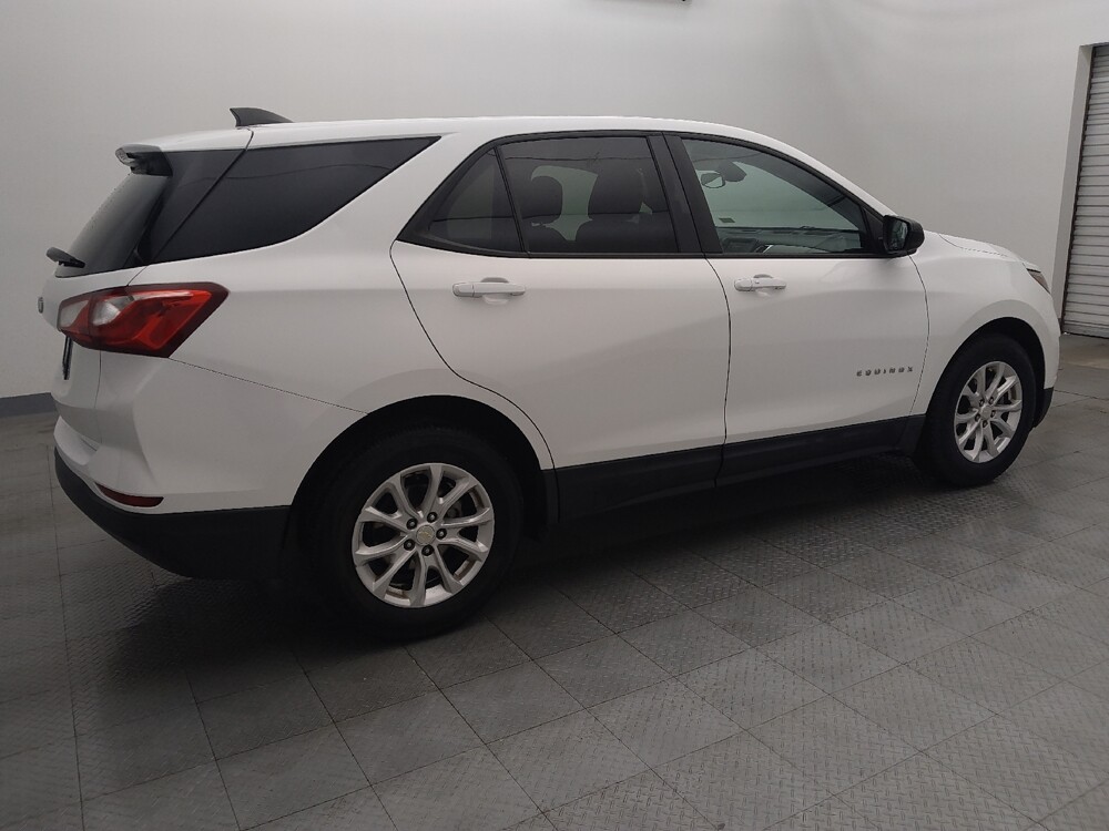 2020 Chevrolet Equinox in Houston, TX 77074 - 18090490 10