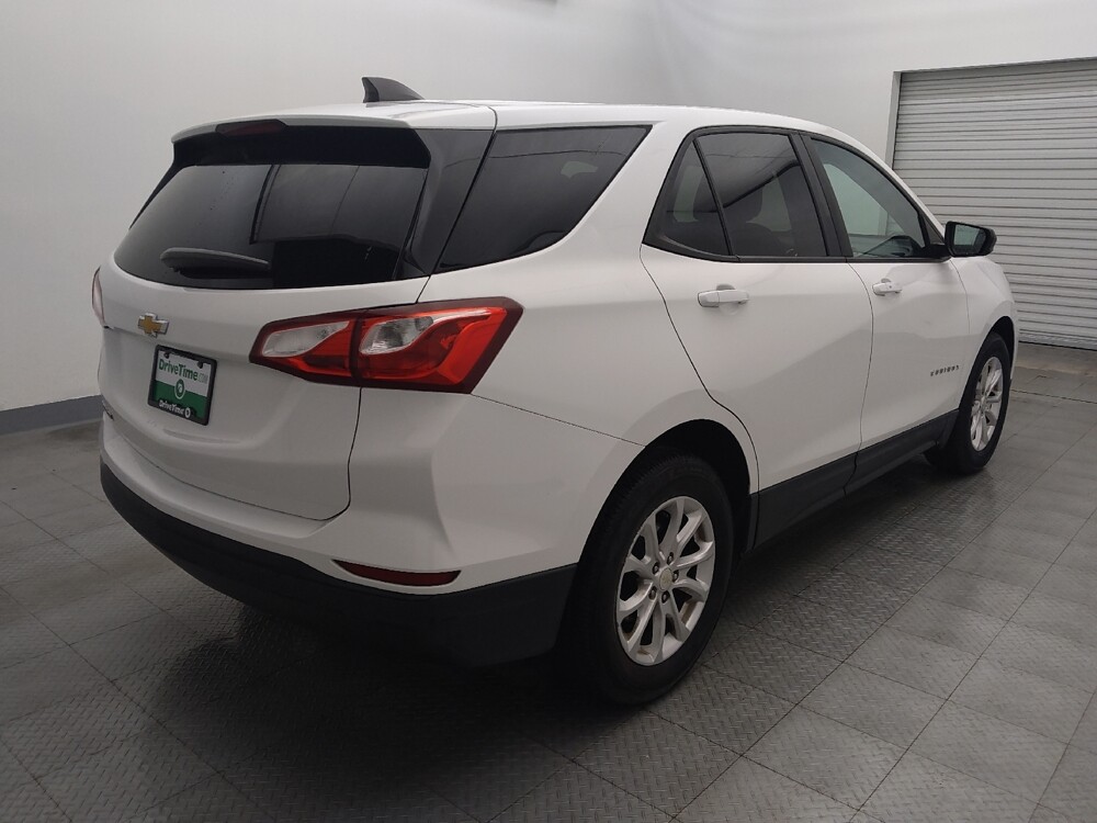 2020 Chevrolet Equinox in Houston, TX 77074 - 18090490 9