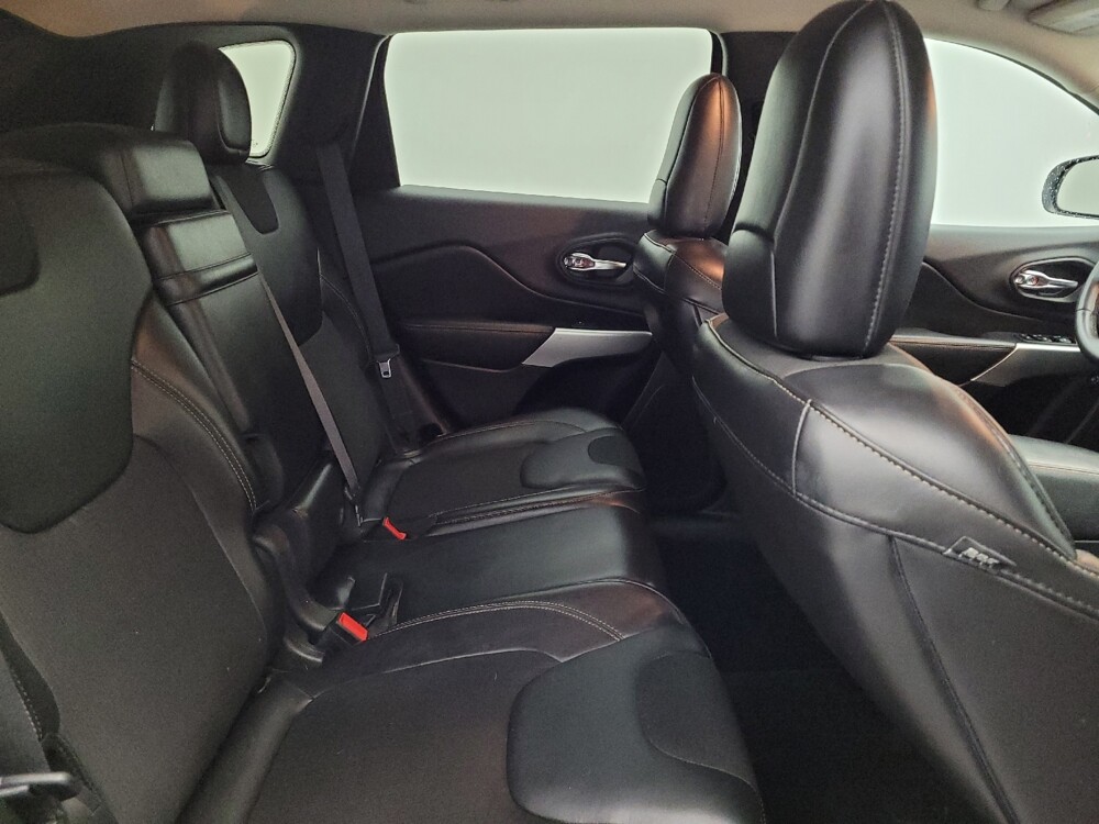 2018 Jeep Cherokee in Columbus, OH 43231 - 18090498 19