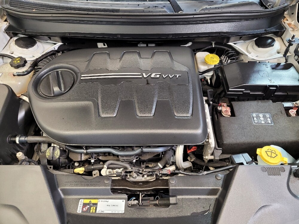 2018 Jeep Cherokee in Columbus, OH 43231 - 18090498 30