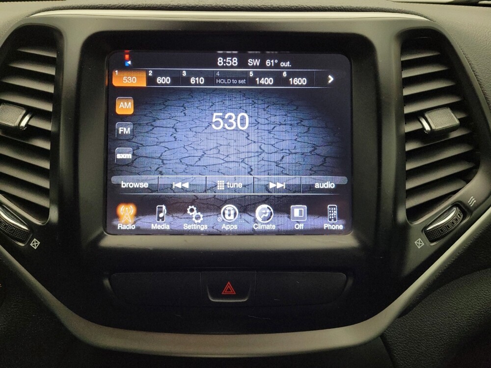 2018 Jeep Cherokee in Columbus, OH 43231 - 18090498 25