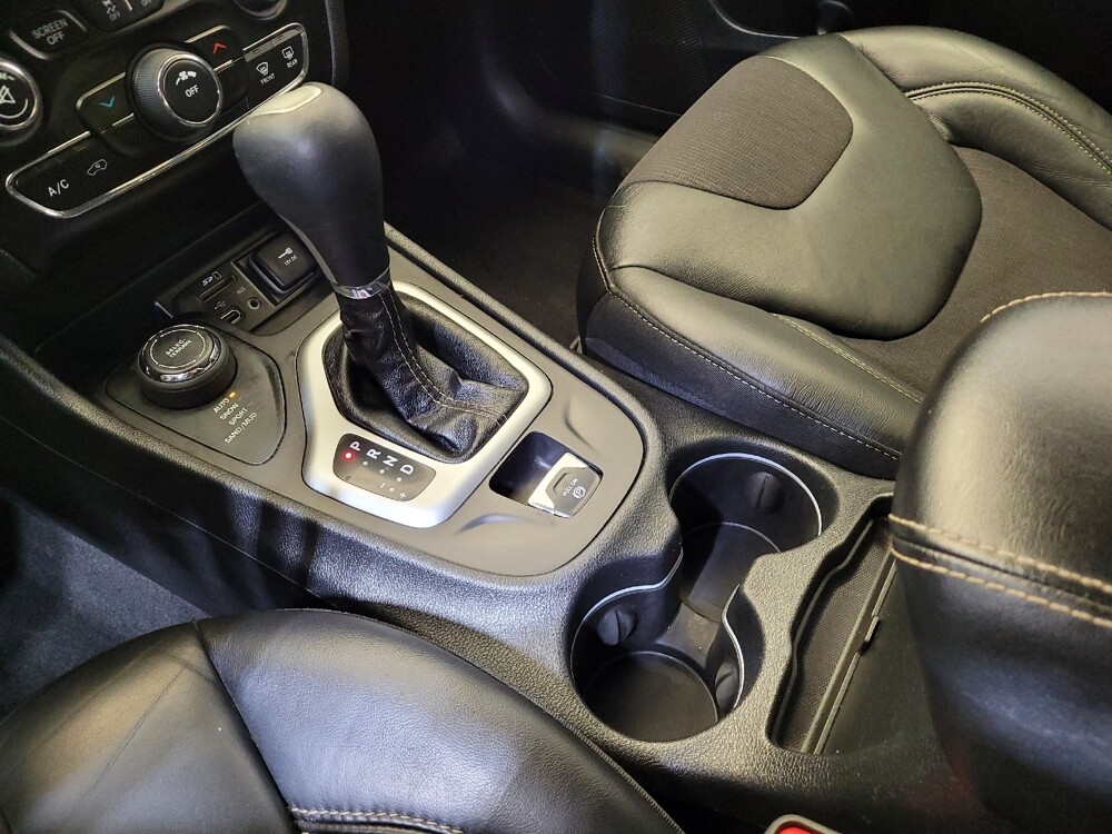 2018 Jeep Cherokee in Columbus, OH 43231 - 18090498 26