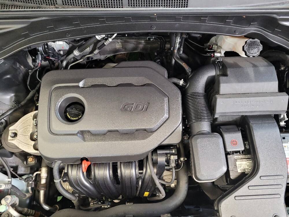 2017 Hyundai Santa Fe in Fairfield, OH 45014 - 18090499 30