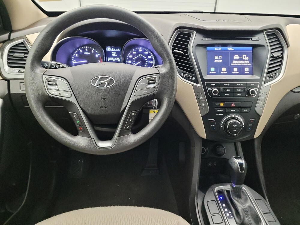 2017 Hyundai Santa Fe in Fairfield, OH 45014 - 18090499 22