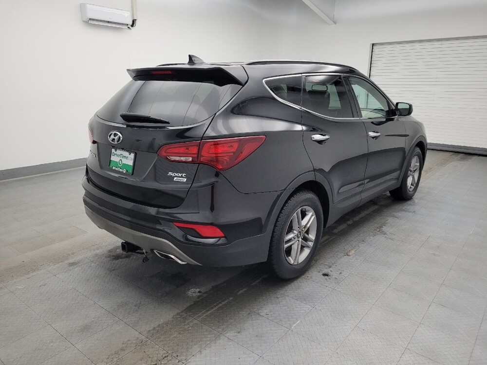 2017 Hyundai Santa Fe in Fairfield, OH 45014 - 18090499 9