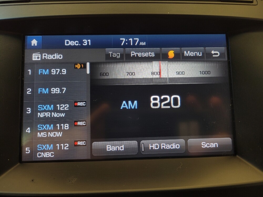 2017 Hyundai Santa Fe in Fairfield, OH 45014 - 18090499 25