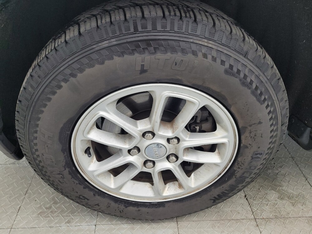 2018 Jeep Grand Cherokee in Greenville, SC 29607 - 18090500 31