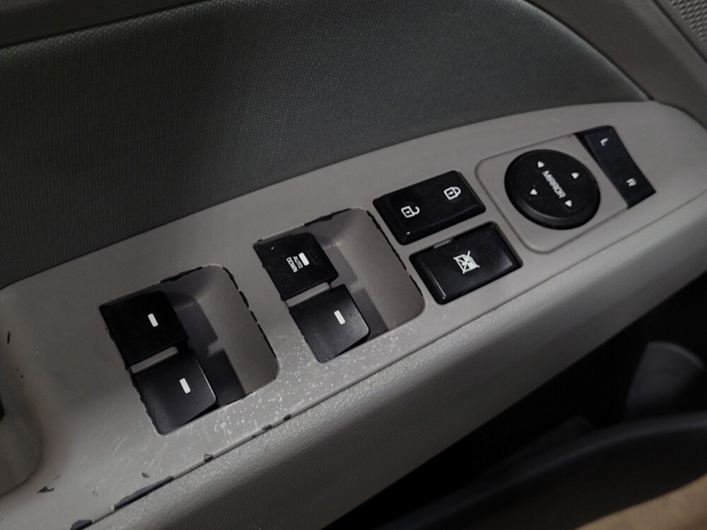 2017 Hyundai Elantra in Pittsburgh, PA 15237 - 18090509 27