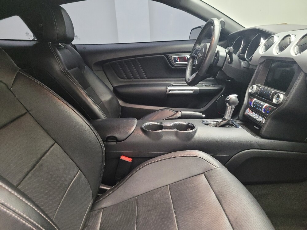 2017 Ford Mustang in Eastpointe, MI 48021 - 18090522 19