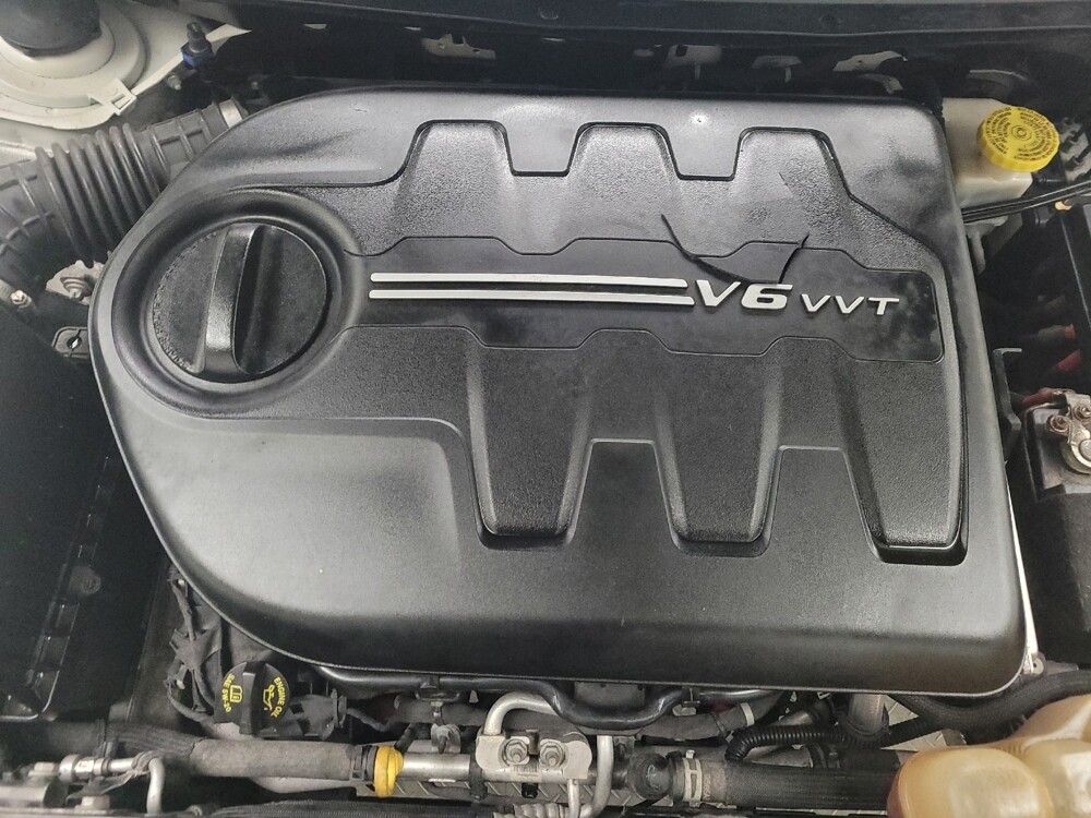 2019 Jeep Cherokee in Eastpointe, MI 48021 - 18090527 30