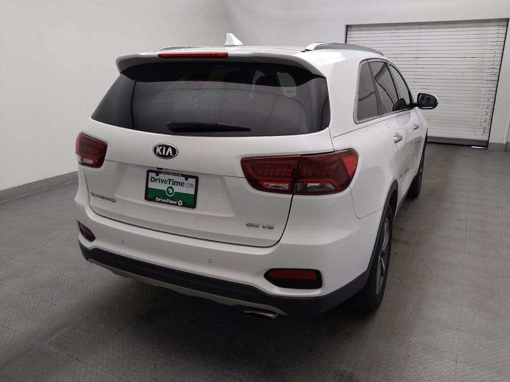 2019 Kia Sorento in Charleston, SC 29414 - 18090529 7