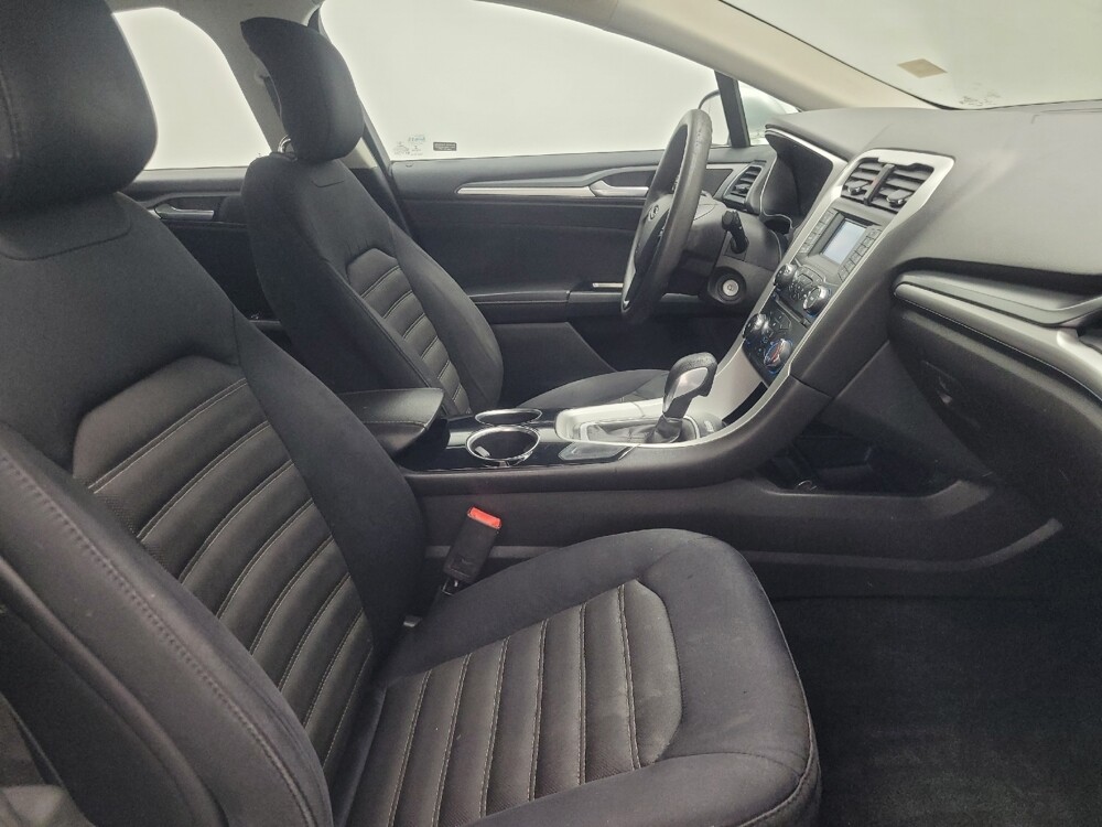 2014 Ford Fusion in Indianapolis, IN 46222 - 18090530 21