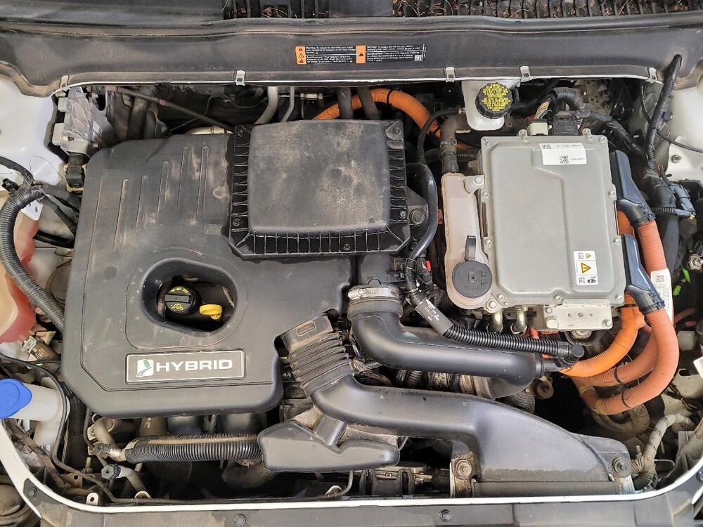 2018 Ford Fusion in Cincinnati, OH 45255 - 18090534 30